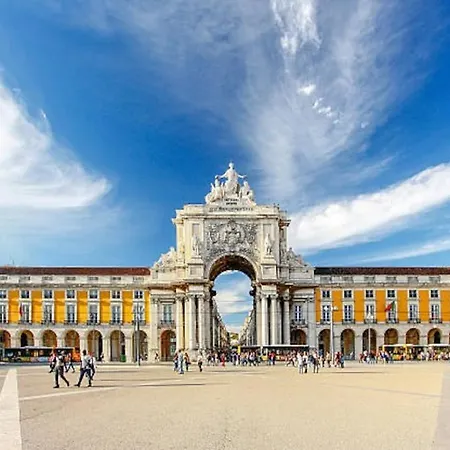 2 Bedroom For 4 People With Free Public Parking Apartmán Lisboa