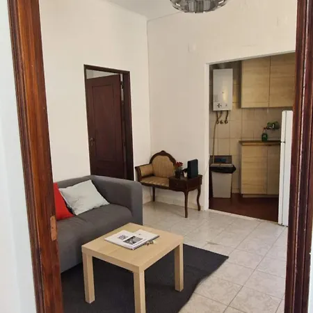 Apartmán 2 Bedroom For 4 People With Free Public Parking *