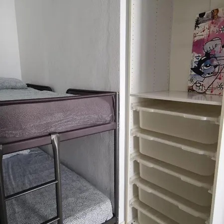 2 Bedroom For 4 People With Free Public Parking شقة